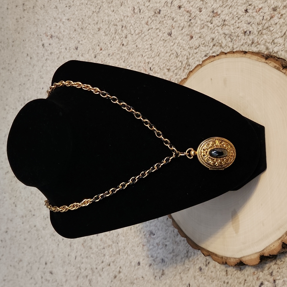 Vintage Monet Gold & Black Color Locket Design Necklace
